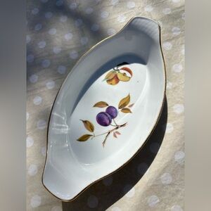 Royal Worcester oven to table baking dish